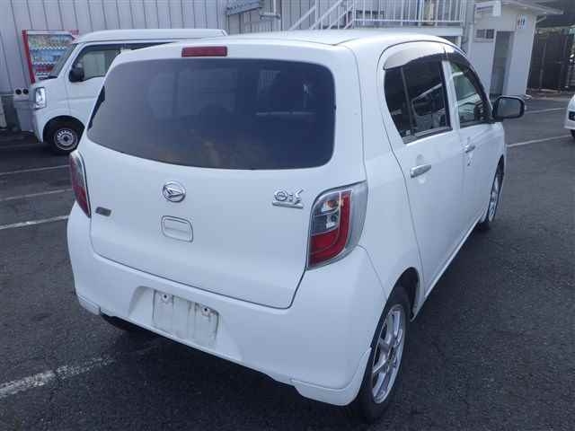 DAIHATSU MIRA E S 2012