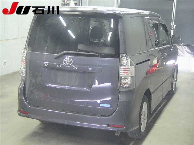 TOYOTA VOXY 2008