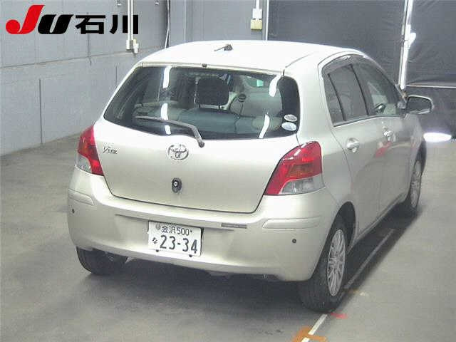 TOYOTA VITZ 2009