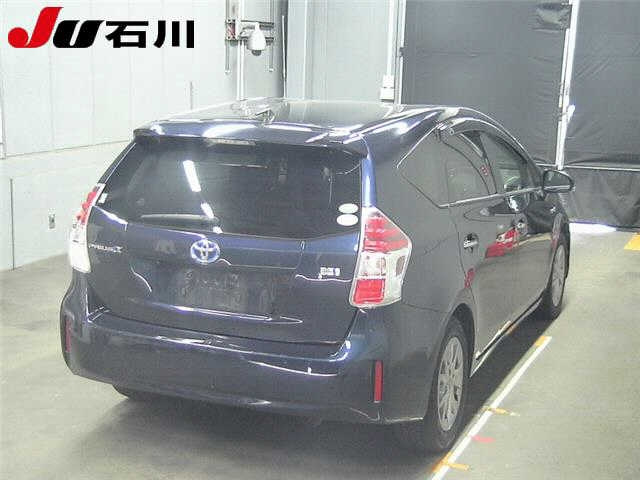 TOYOTA PRIUS ALPHA 2018