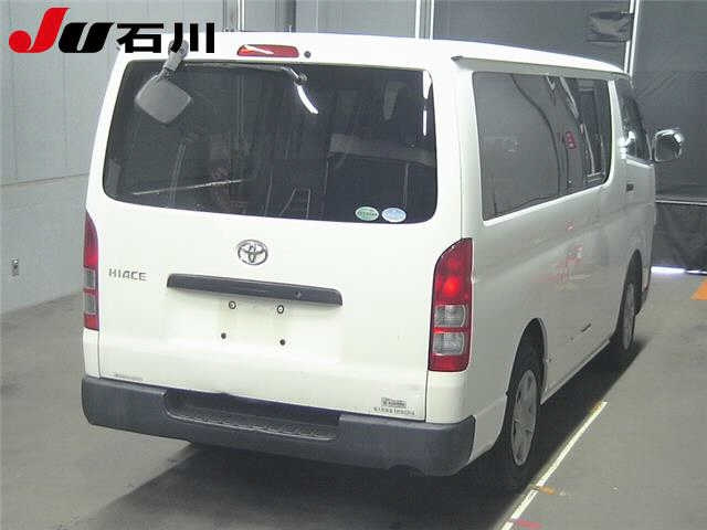 TOYOTA HIACE VAN 2013