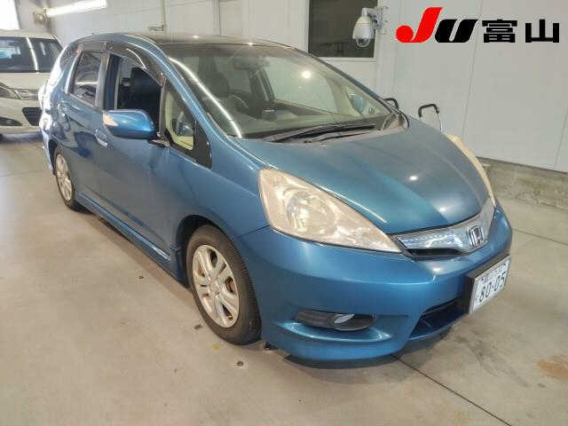 HONDA FIT SHUTTLE 2011