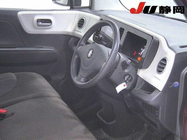 SUZUKI MRWAGON 2011
