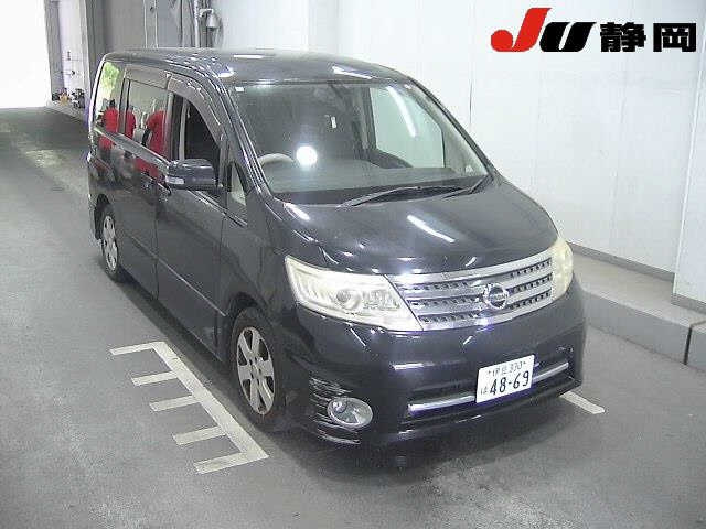 NISSAN SERENA 2010