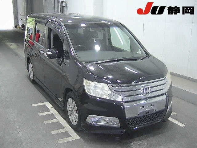 HONDA STEP WAGON 2011