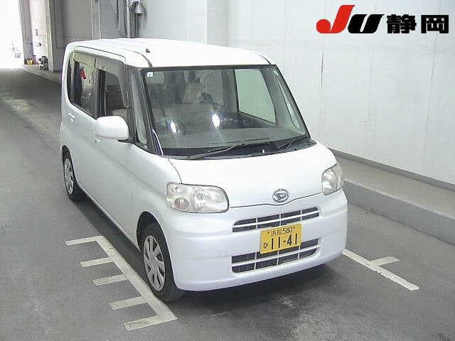 DAIHATSU TANTO 2011