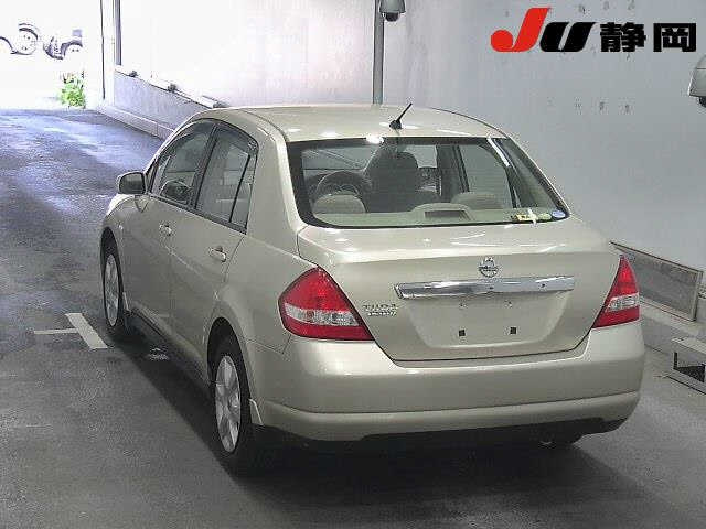 NISSAN TIIDA LATIO 2009