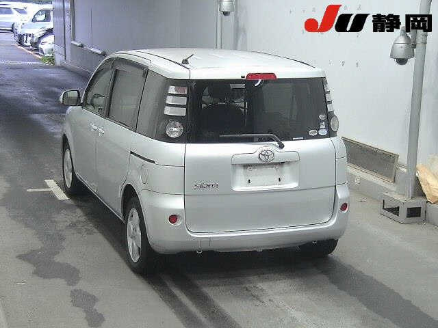 TOYOTA SIENTA 2008