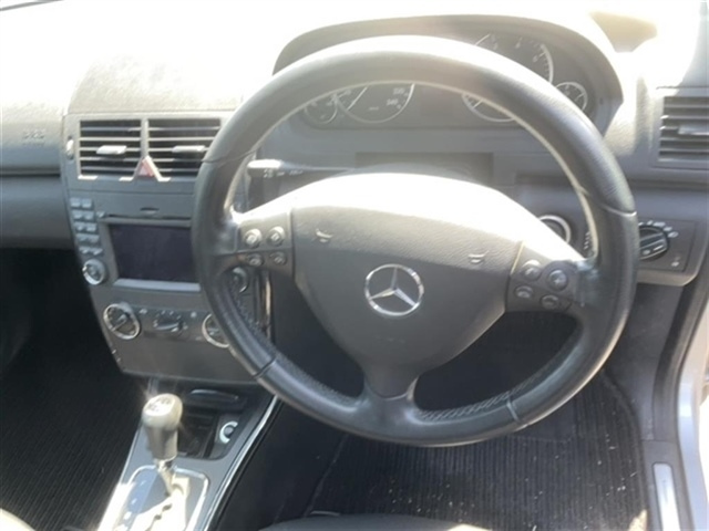 MERCEDES BENZ A CLASS 2009
