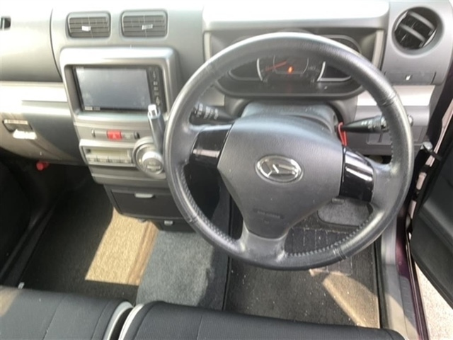 DAIHATSU MOVE CONTE 2014