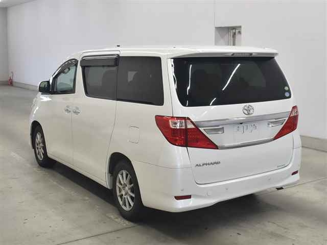 TOYOTA ALPHARD 2013