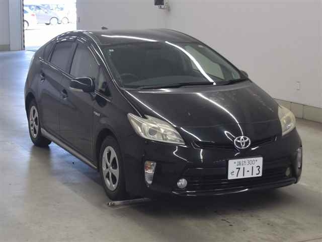 TOYOTA PRIUS 2013