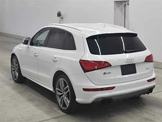 Заказать AUDI SQ5