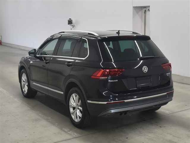 VOLKSWAGEN TIGUAN 2019