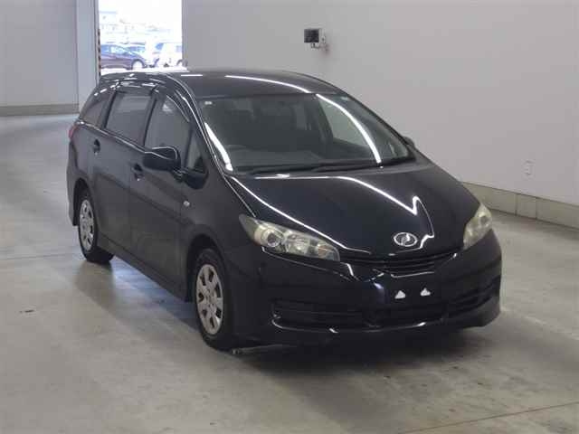 TOYOTA WISH 2011