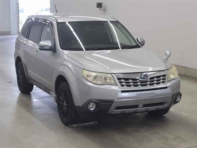 SUBARU FORESTER 2011