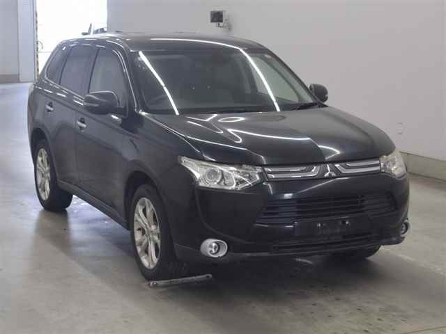 MITSUBISHI OUTLANDER 2013