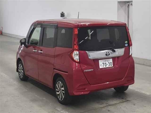 TOYOTA ROOMY 2018