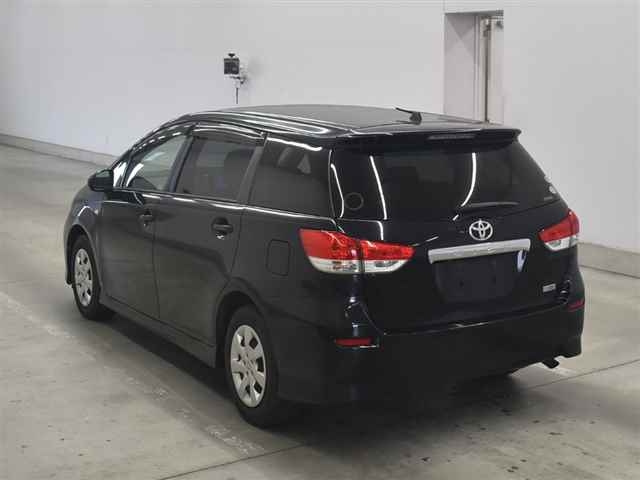TOYOTA WISH 2012