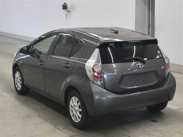 TOYOTA AQUA 2014
