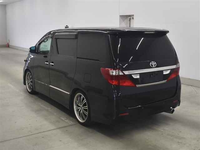 TOYOTA VELLFIRE 2009