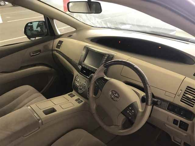 TOYOTA ESTIMA HYBRID 2010