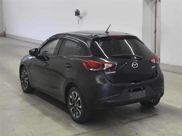 MAZDA DEMIO 2015