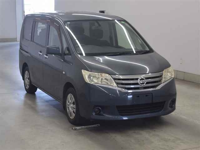NISSAN SERENA 2011