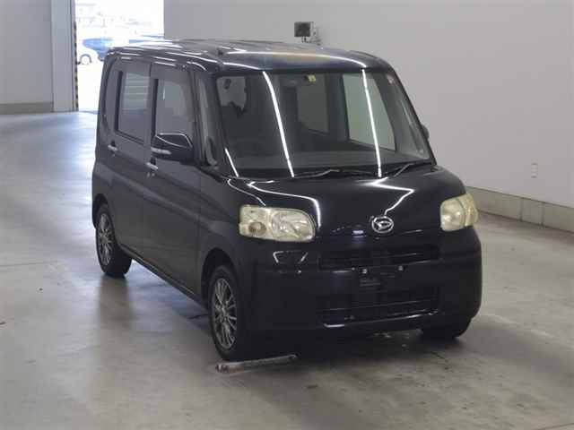 DAIHATSU TANTO 2010