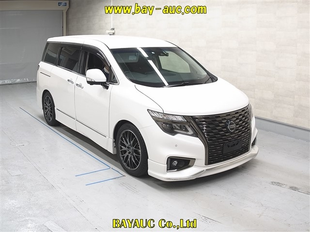 NISSAN ELGRAND 2022