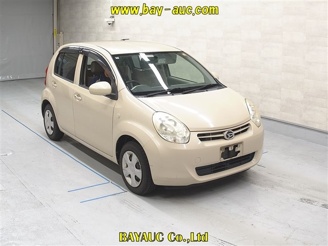 DAIHATSU BOON 2012
