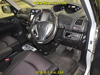 NISSAN SERENA 2013