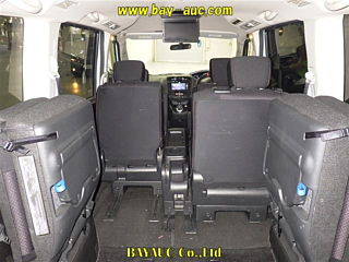 NISSAN SERENA 2013