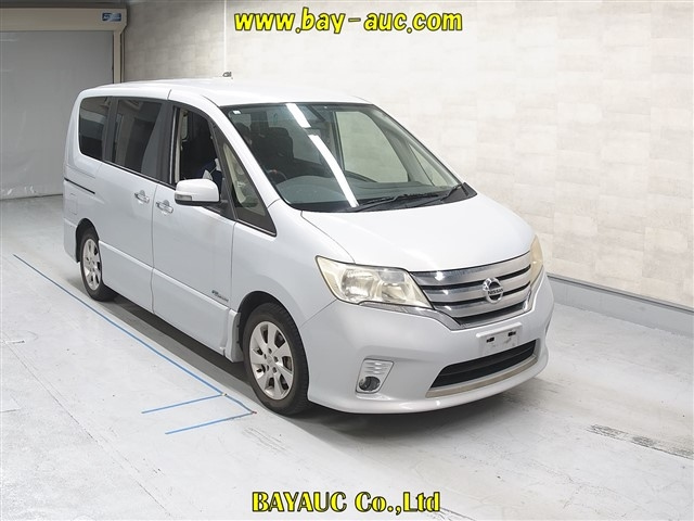 NISSAN SERENA 2013