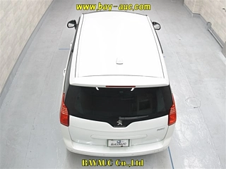 PEUGEOT 5008 2015