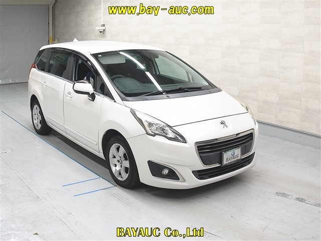 PEUGEOT 5008 2015
