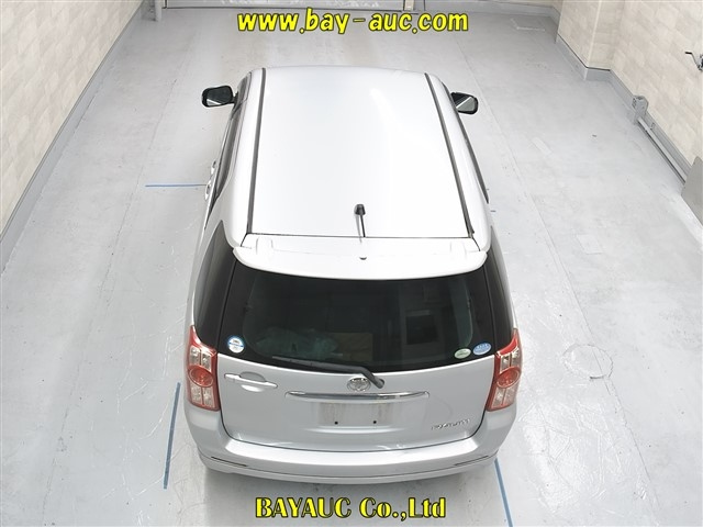TOYOTA RAUM 2010