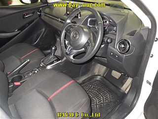 MAZDA DEMIO 2015