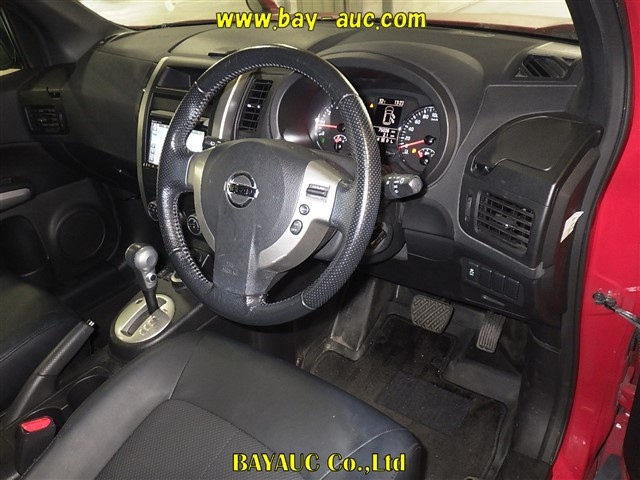 NISSAN X-TRAIL 2012