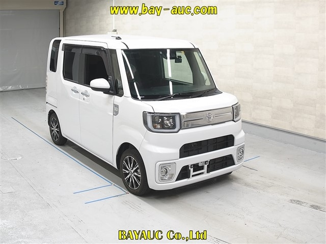 TOYOTA PIXIS MEGA 2022