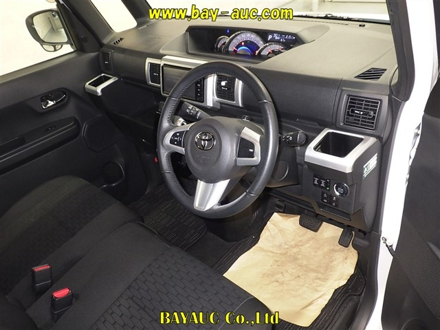 TOYOTA PIXIS MEGA 2022