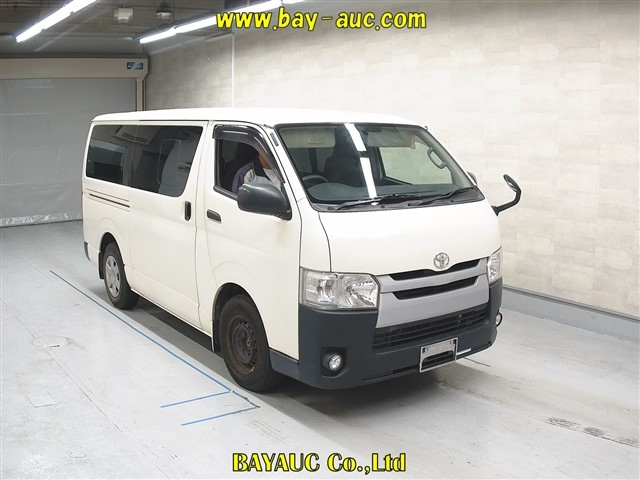 TOYOTA HIACE VAN 2014