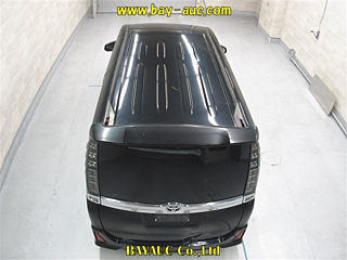 TOYOTA VOXY 2014