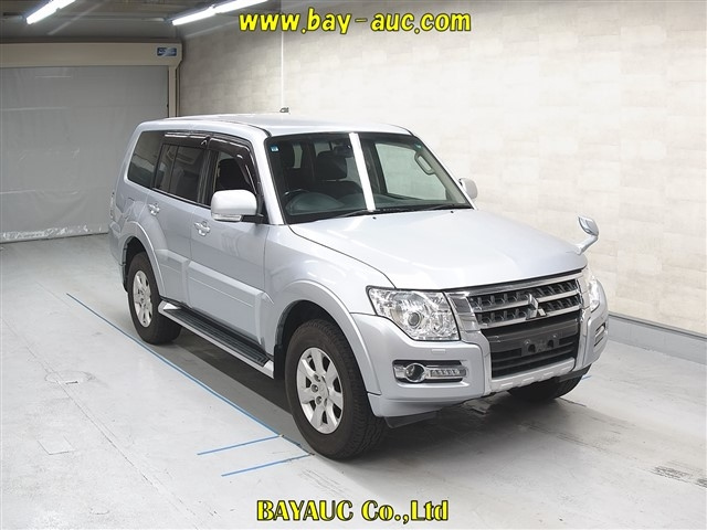 MITSUBISHI PAJERO 2017