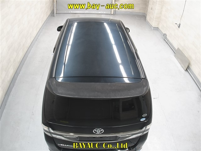 TOYOTA VELLFIRE 2011