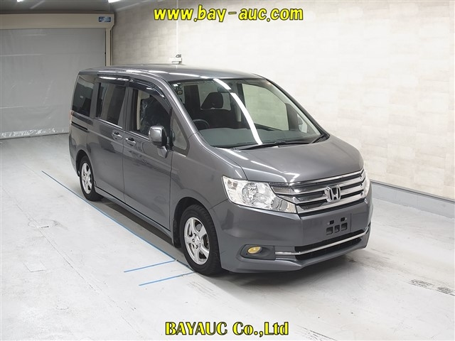 HONDA STEP WAGON 2013