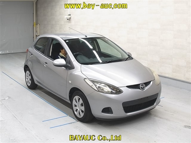 MAZDA DEMIO 2010