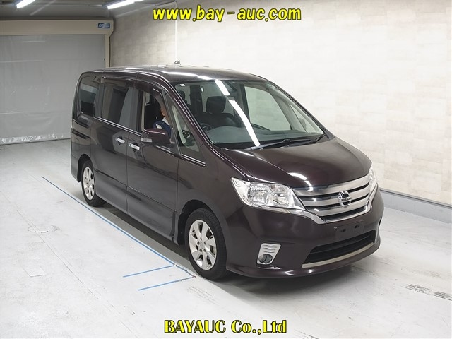 NISSAN SERENA 2011