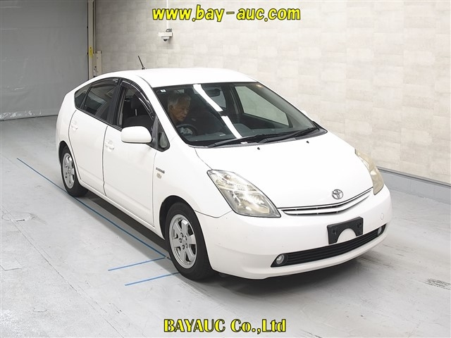 TOYOTA PRIUS 2012