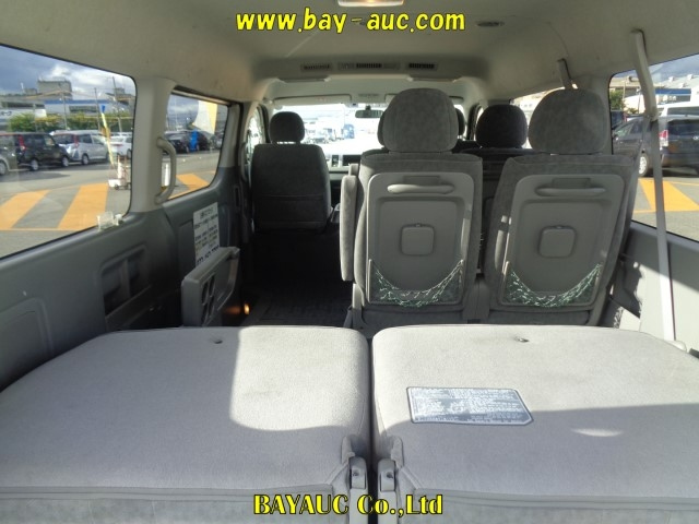 TOYOTA HIACE 2009